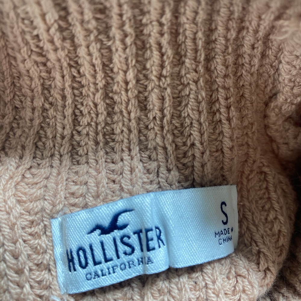 NWT Hollister Women's Cowl Neck  Tan Sweater, Size S - Picture 4 of 5